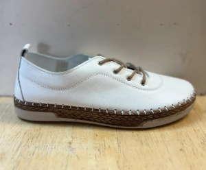 White Coastal Lace-Up Sneakers – Ultra-Lightweight Walking Shoes