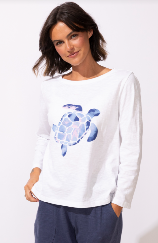 Relaxed Fit Sea Turtle Graphic Long Sleeve Tee – Soft White Top
